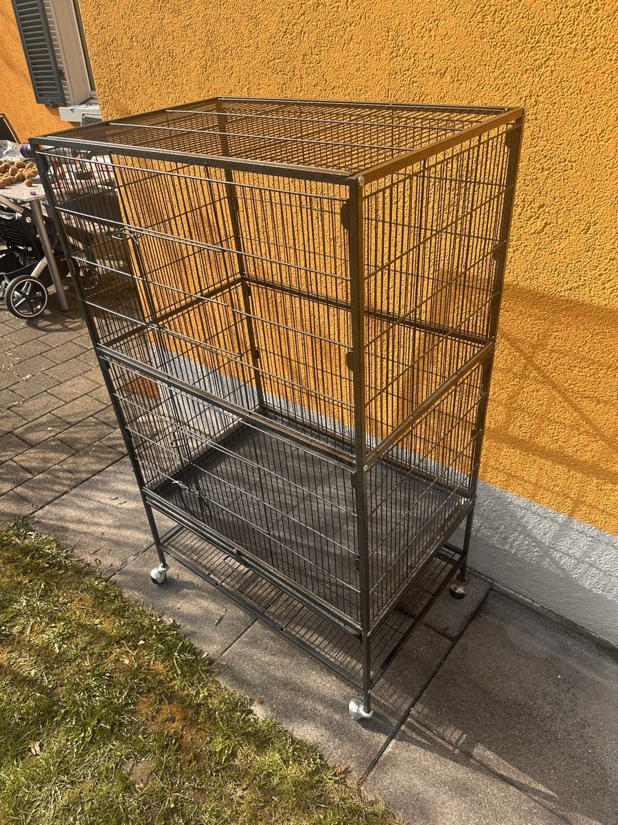 Cages, transport & sécurité: Large rolling cage - Perfect for your parrots 🦜✨ – D'occasion à Winterthur par aykutkozandagi 2