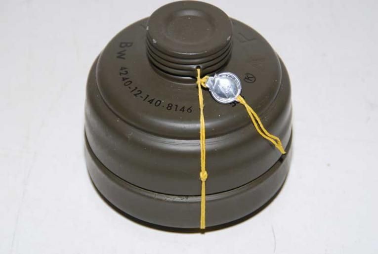 Ventilazione: Gasmaskenfilter NATO. Unbenutzt – Usato da Fislisbach venduto da jos_cf6h