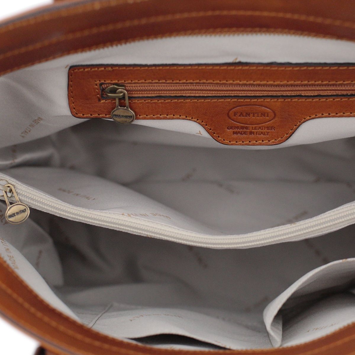 Taschen für Damen: Ledertasche Demetra – Neu und originalverpackt aus Wittenbach von bes_k8vr 1