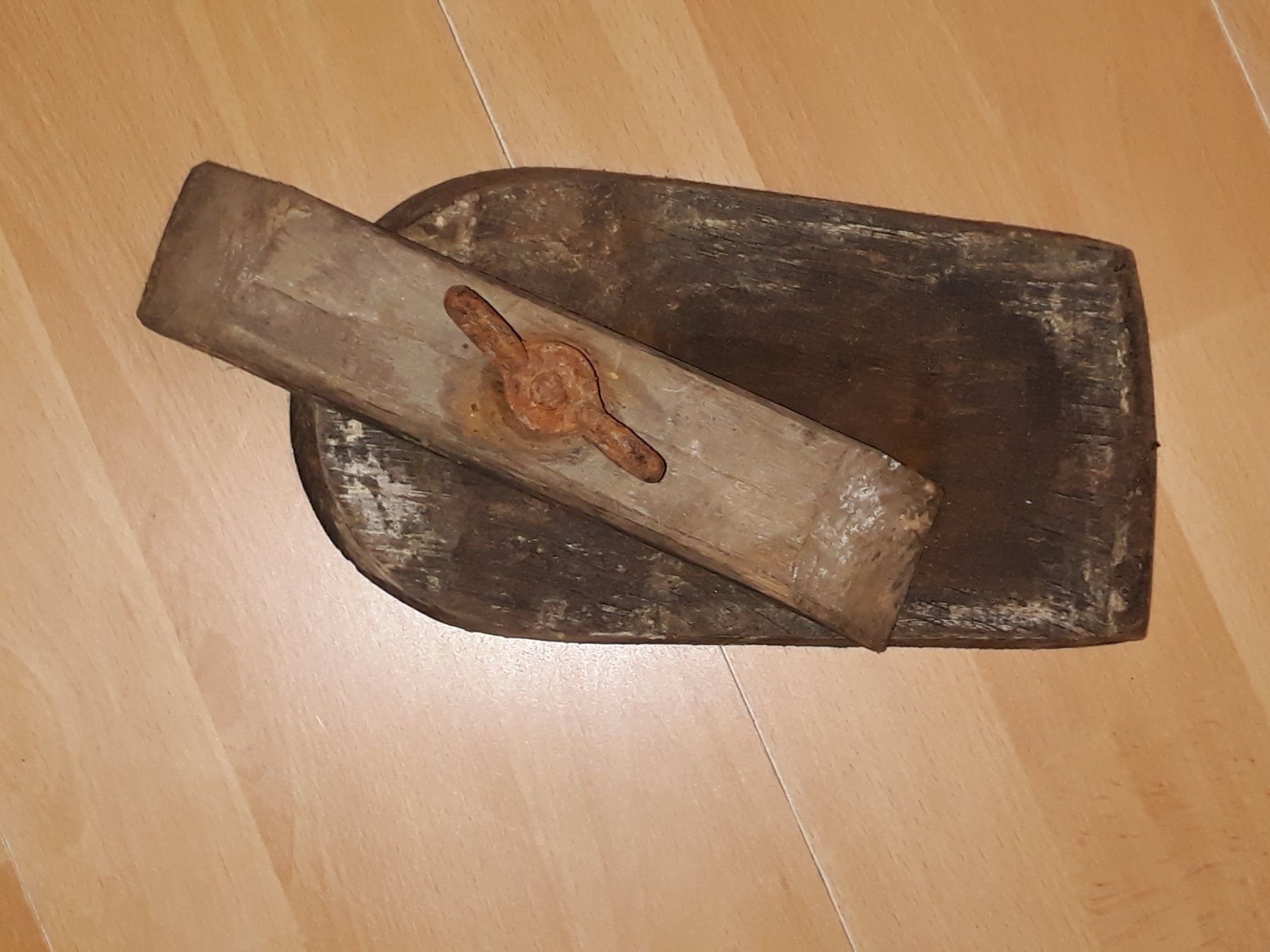 Articoli in legno: Antike Gegenstände (Holz) – Usato da Eriswil venduto da corolla05 2