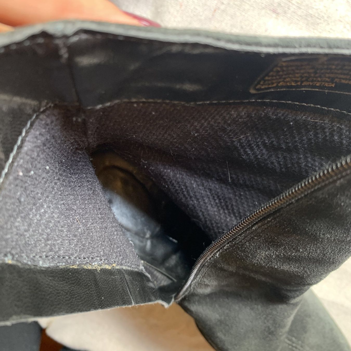 Scarpe da donna: Schwarze Stiefeletten aus echtem Leder mit Absatz – Usato da Chalais venduto da Decoarts.art 6