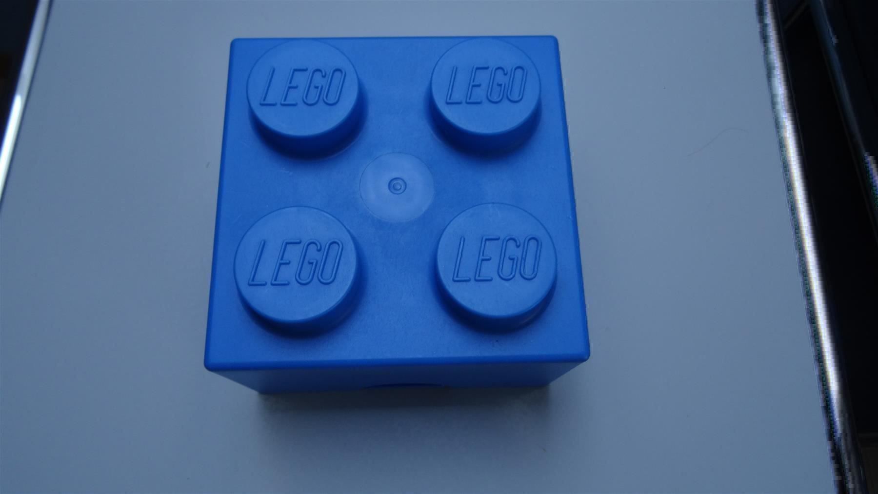 Lego Giocattoli: Midi-Lego Box mit 4 Noppen blau – Usato da Lupfig venduto da Buerkli20