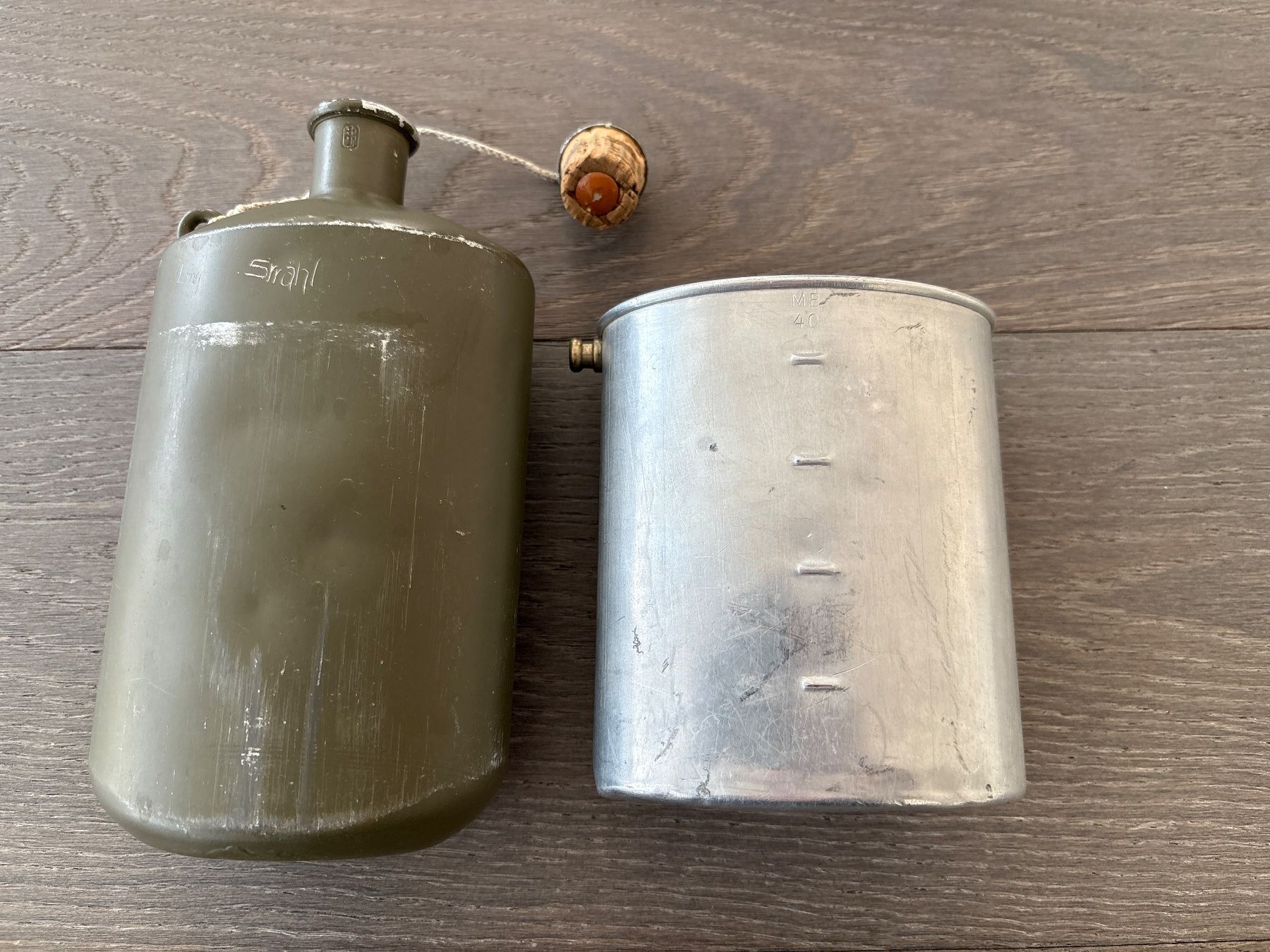 Schweizer Armee Attrezzatura & Pezzi di ricambio: Feldflasche Ord. 1932/35 MB 1940 – Usato da Hünenberg venduto da Betsch1 2