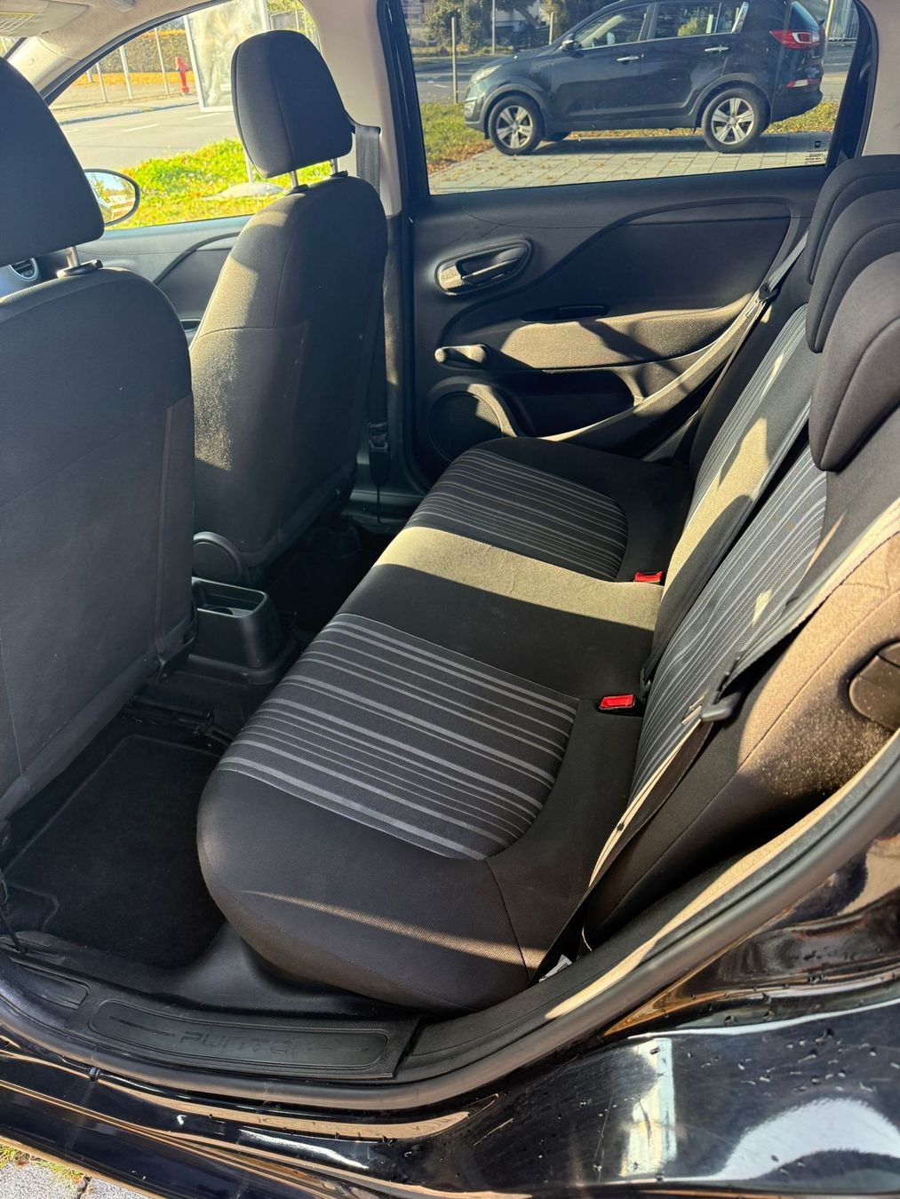 Fiat Automobili: Fiat Punto 1.4 8V – Usato da Studen BE venduto da ker_m6b5 7