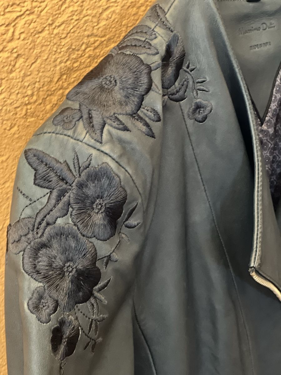 Massimo Dutti Vestes: Leather perfecto - size M - Massimo Dutti – D'occasion à Ollon VD par mon_22by 2