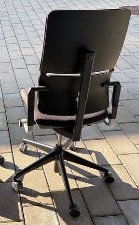 Steelcase Stühle: Bürostuhl Steelcase Please schwarz – Gebraucht aus Immensee von atlantic_journier 1