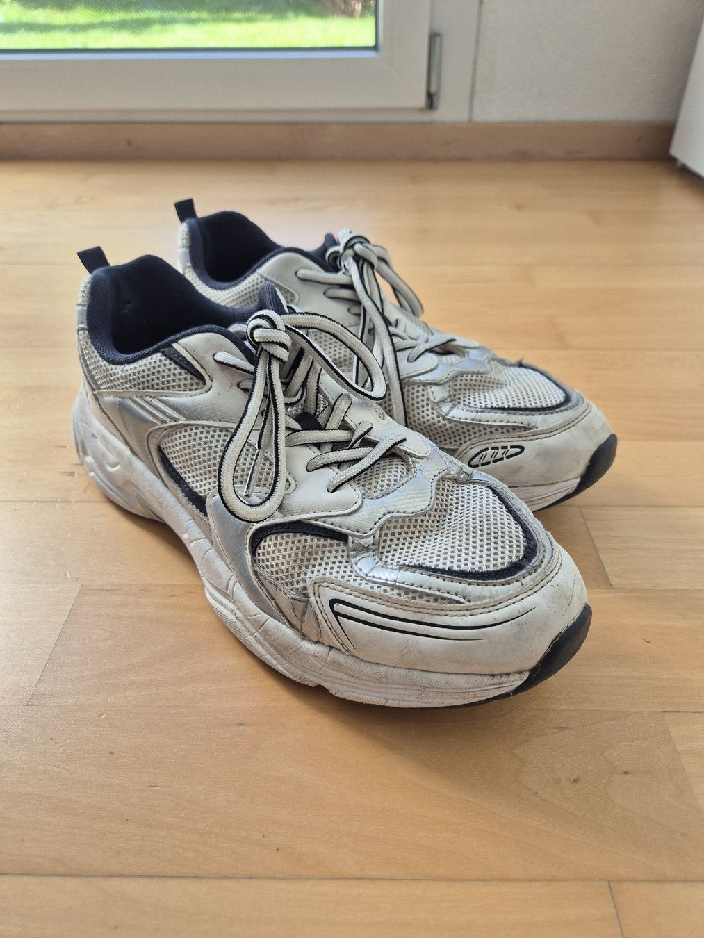 Herrenschuhe: Beach Mountain Schuhe – Gebraucht aus Grabs von Secondhand_clothes