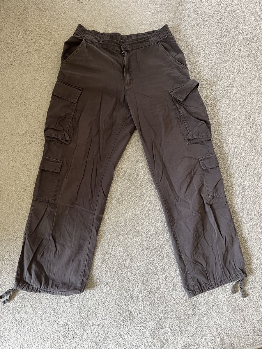 Pantaloni: Graue Cargohose – Usato da Zürich venduto da ole_8rwr