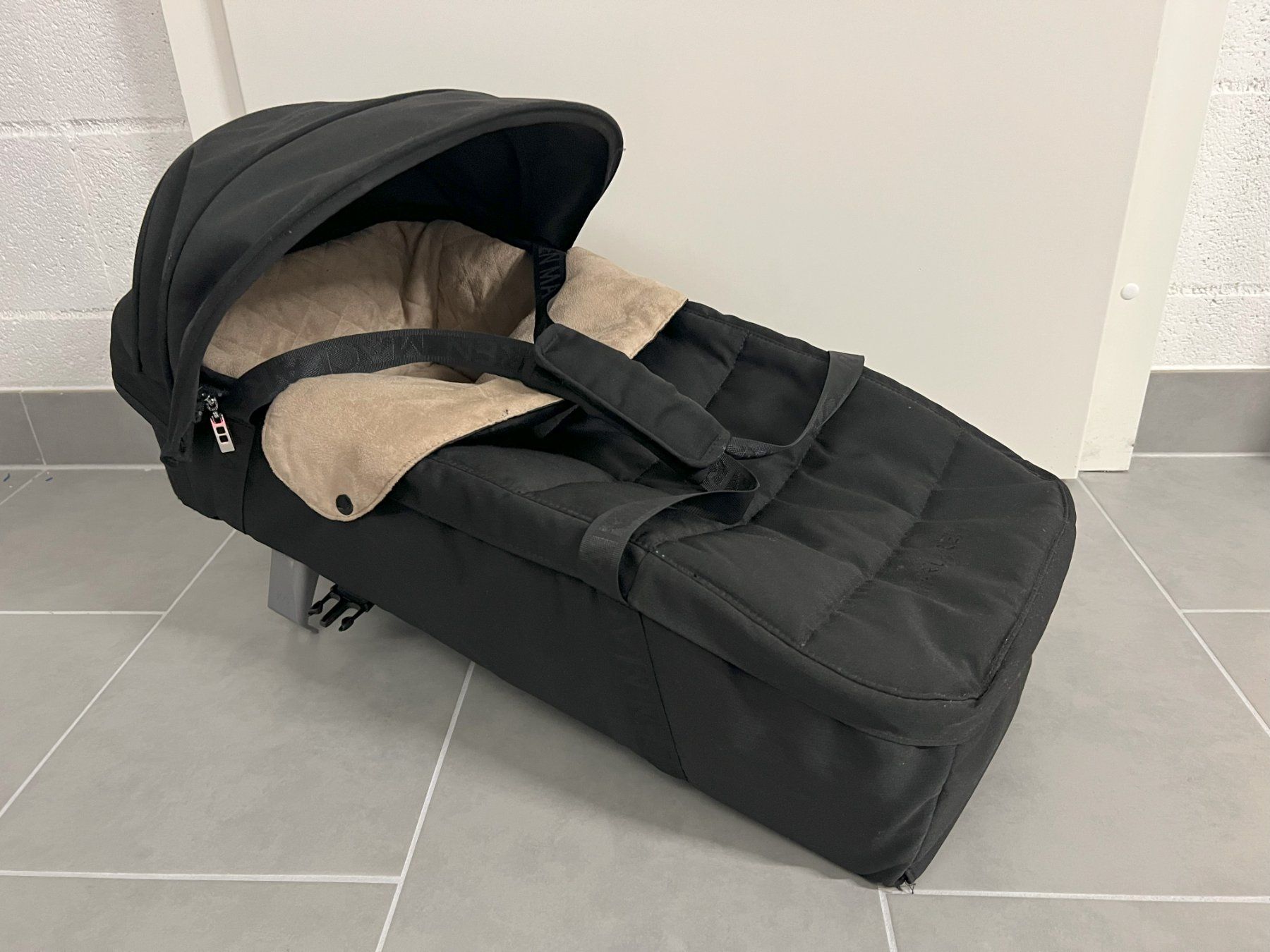 Mclaren Carrozzine: Nacelle Maclaren – Usato da Le Vaud venduto da No-Nick-Name