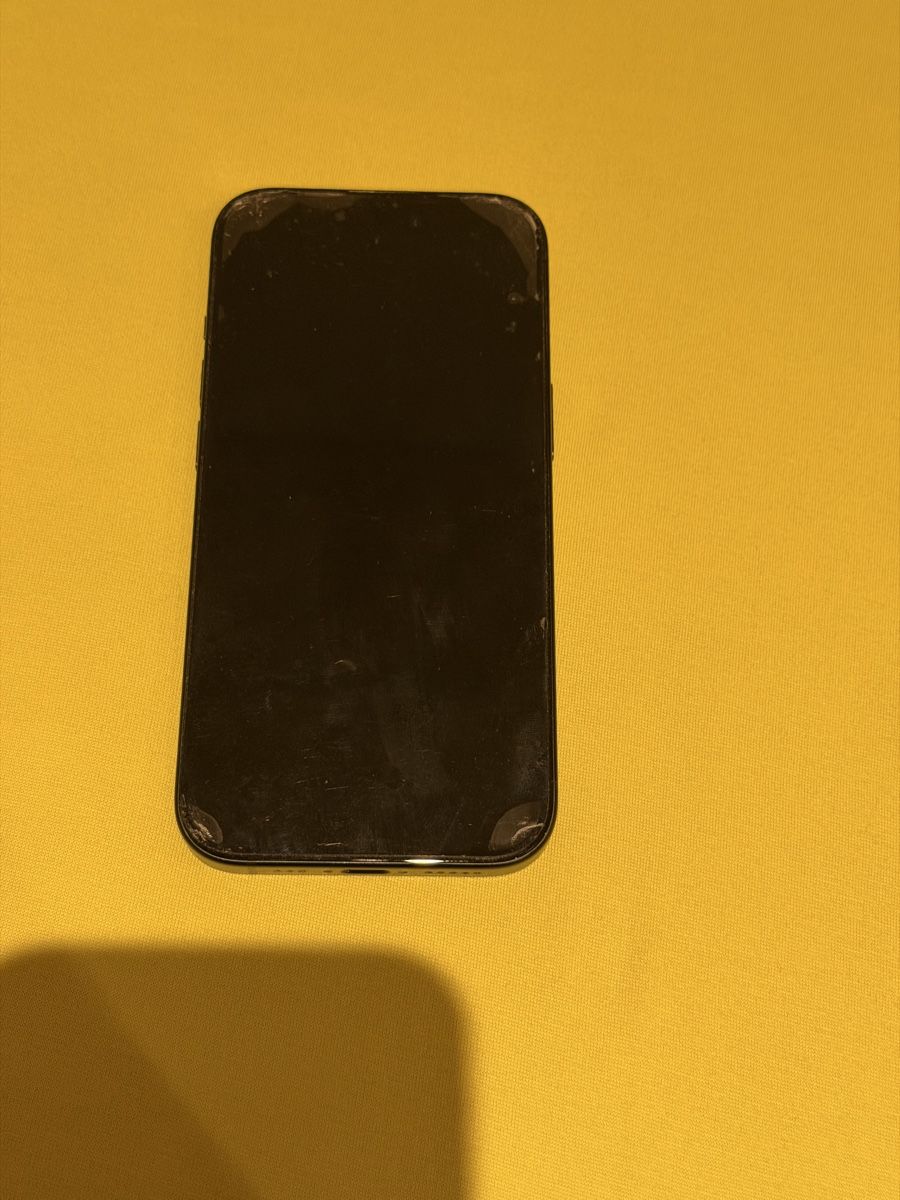 Apple Telefoni cellulari / Smartphones: Iphone 15 128gb – Usato da Azmoos venduto da lea_hv6j 3