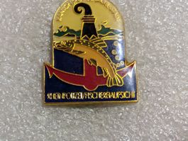 Ansteckpin 242: Fischeraufsicht