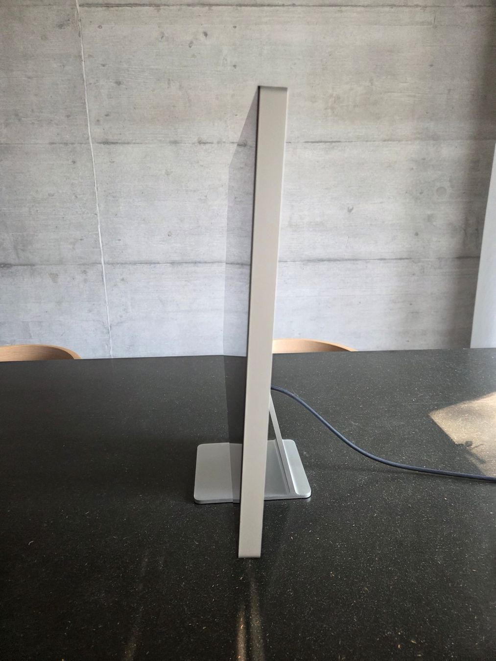 Apple Monitor: Apple Studio Display 27 Zoll, Jahr 2022 – Usato da Zürich venduto da mdo_6fw2 3