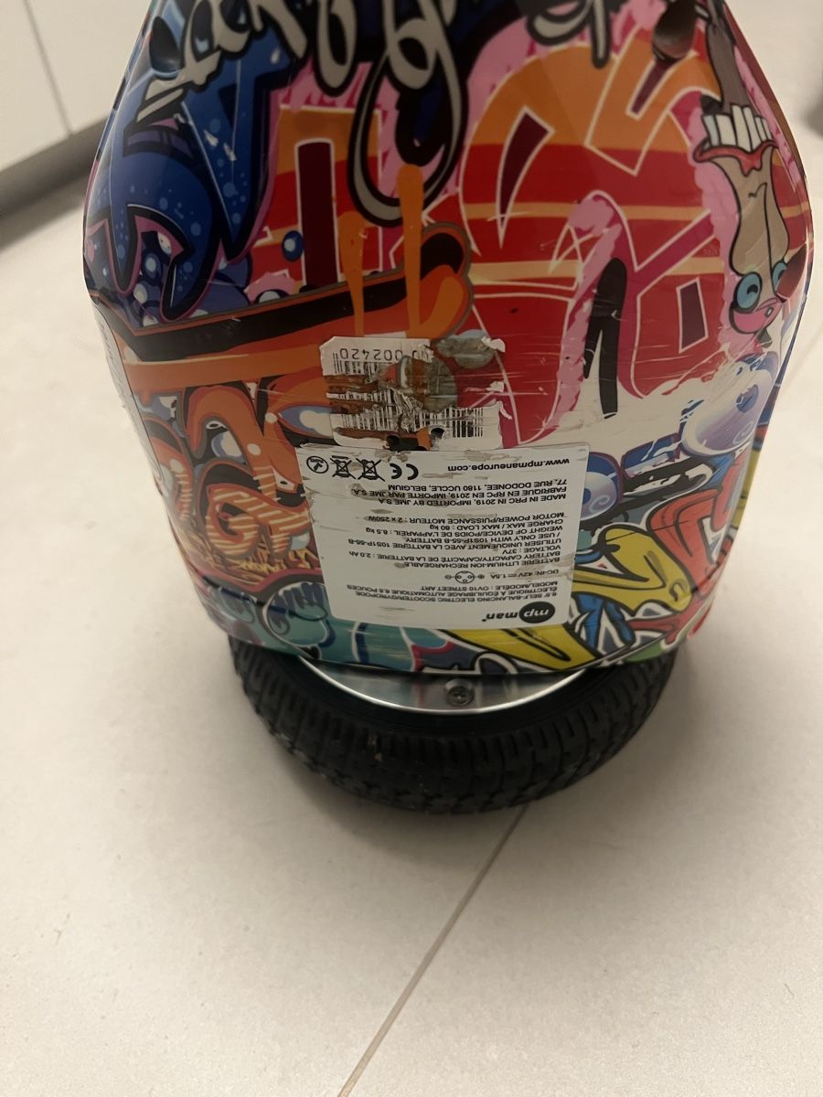Hoverboard: MP Man Hoverboard mit Graffiti-Design in gebrauchtem Zustand – Usato da Glis venduto da mat_g96p 2