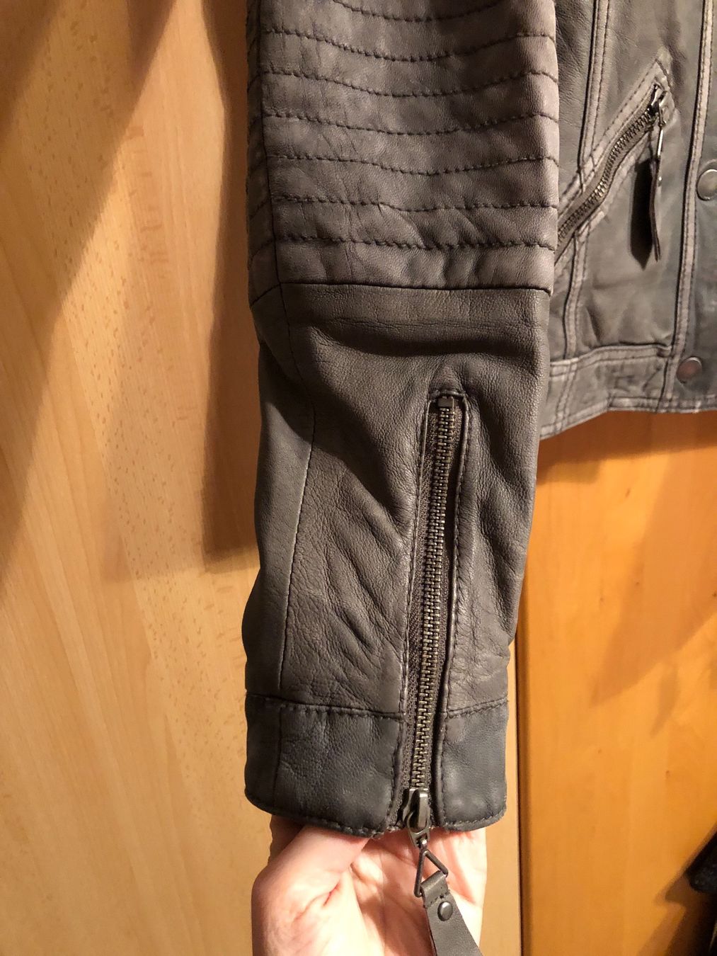 Pepe Jeans Giacche: Lederjacke grau, Gr. S – Usato da Kriessern venduto da c_n1 4