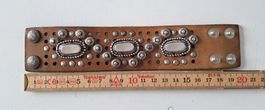 Cooles Leder Armband mit Metalldetails N.P. 130.00