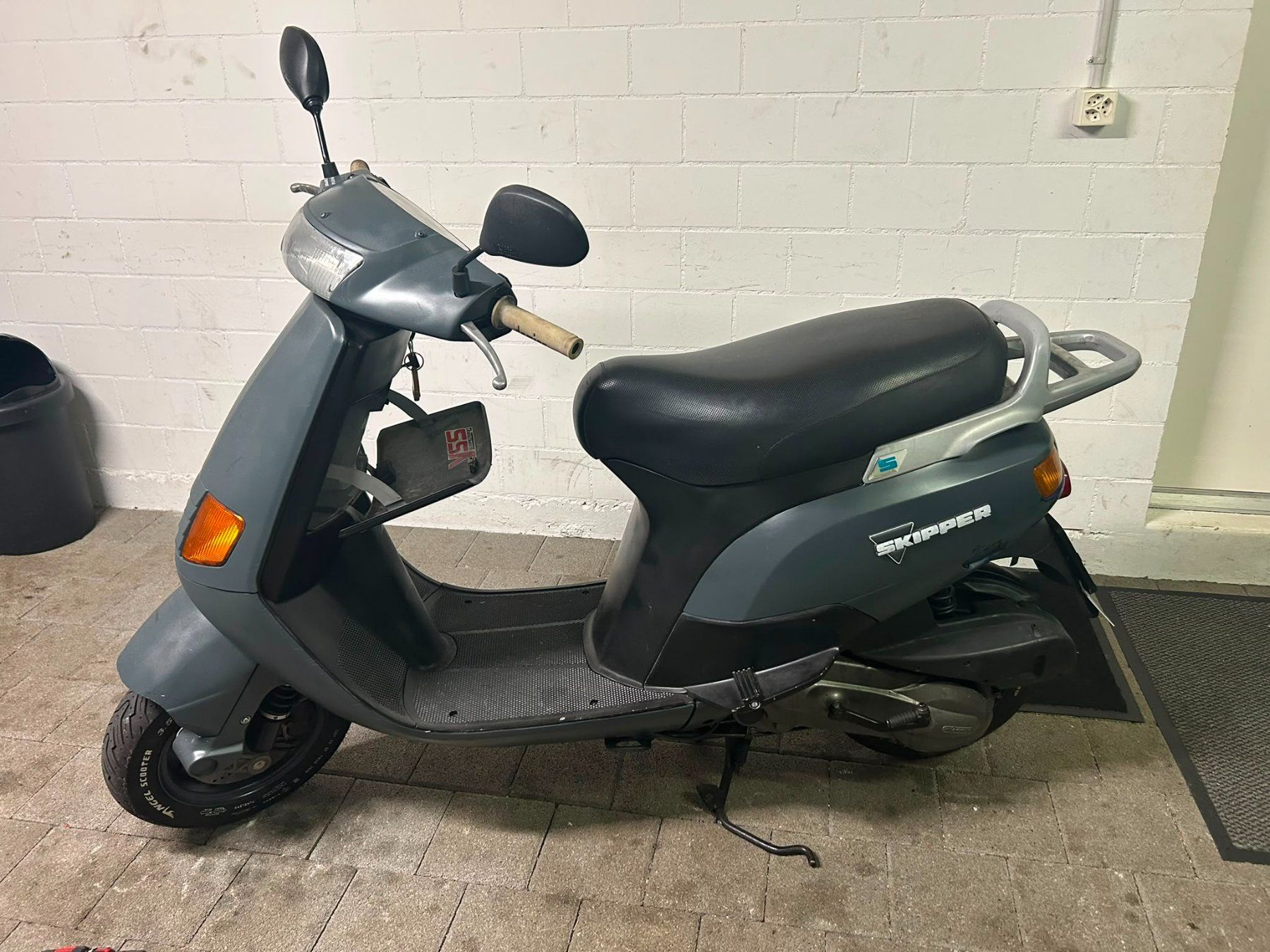 Piaggio Scooter: Piaggio Skipper 125 2 Takt, mit Extrateilen – Usato da Madetswil venduto da Luck_4_Ever 1