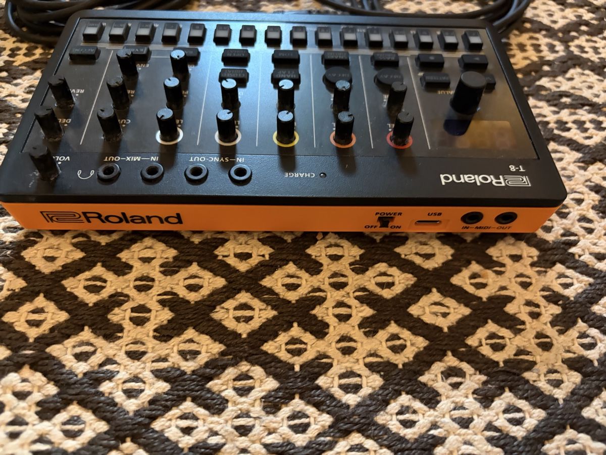 Roland Strumenti musicali: Roland T8 – Usato da Lommis venduto da charisarts 2