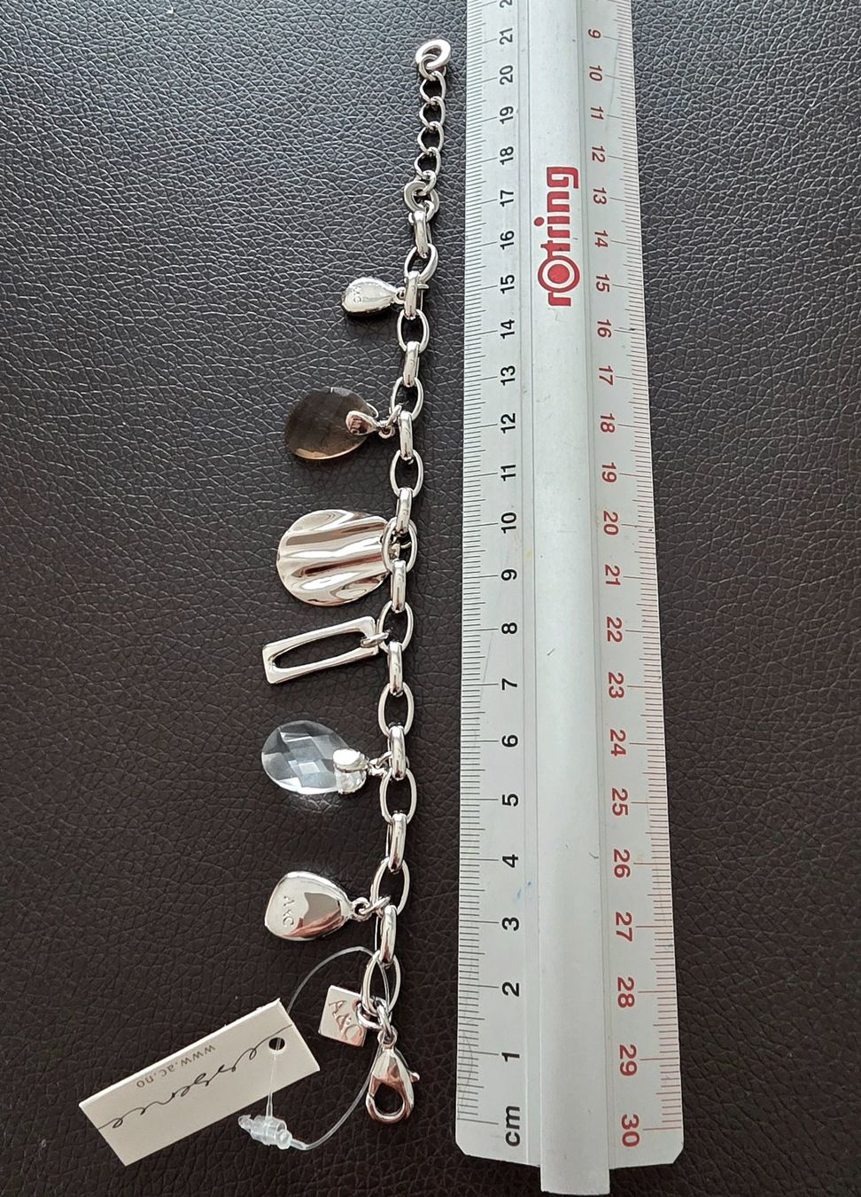Armbänder & -reifen: Exquisites Design Armband mit Charms - A&C Neu – Neu und originalverpackt aus Uetikon am See von Springdream 4