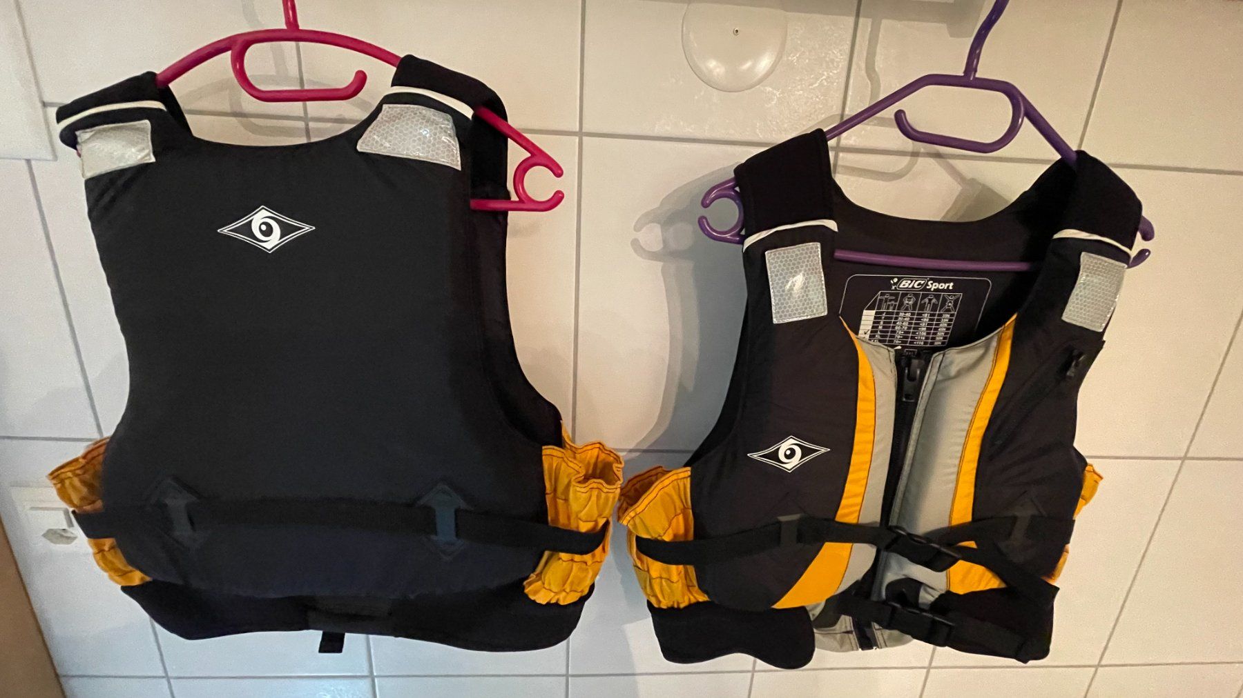 Gilet & Giacche: SUP Westen 2 Stk. – Usato da Heiligenschwendi venduto da Mute4