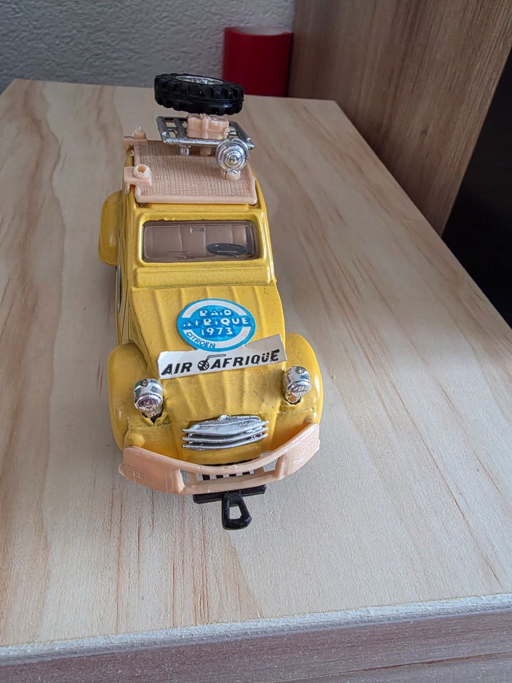 Citroën Modellini d'auto: Modellauto Citroën 2CV Scale 1/38 Raid Afrique 1973 – Usato da Urtenen-Schönbühl venduto da LILIE0207 1
