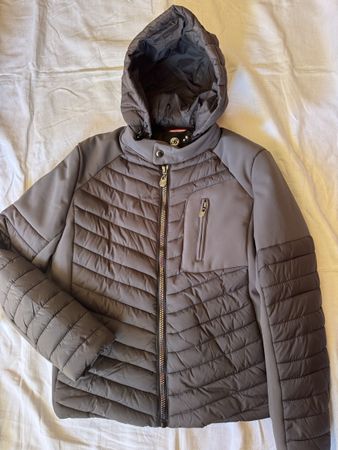 Veste matelassée à capuche Beluomo – taille M