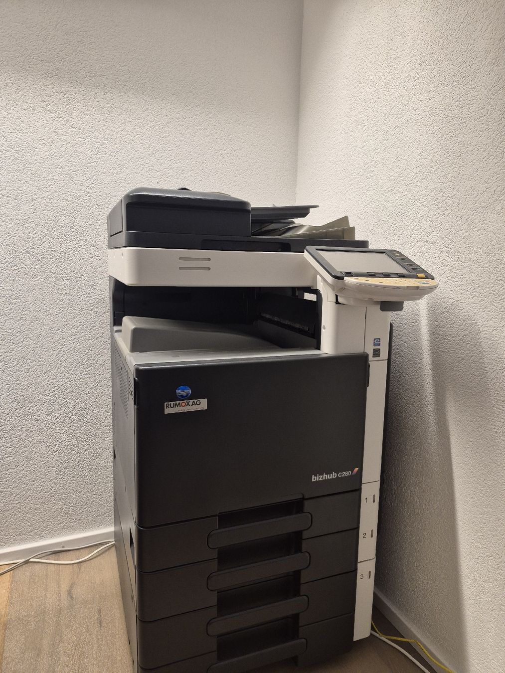 Konica Drucker: Mulifunktionsdrucker Konica Minolta bizhub C280 – Gebraucht aus Embrach von Mikmi