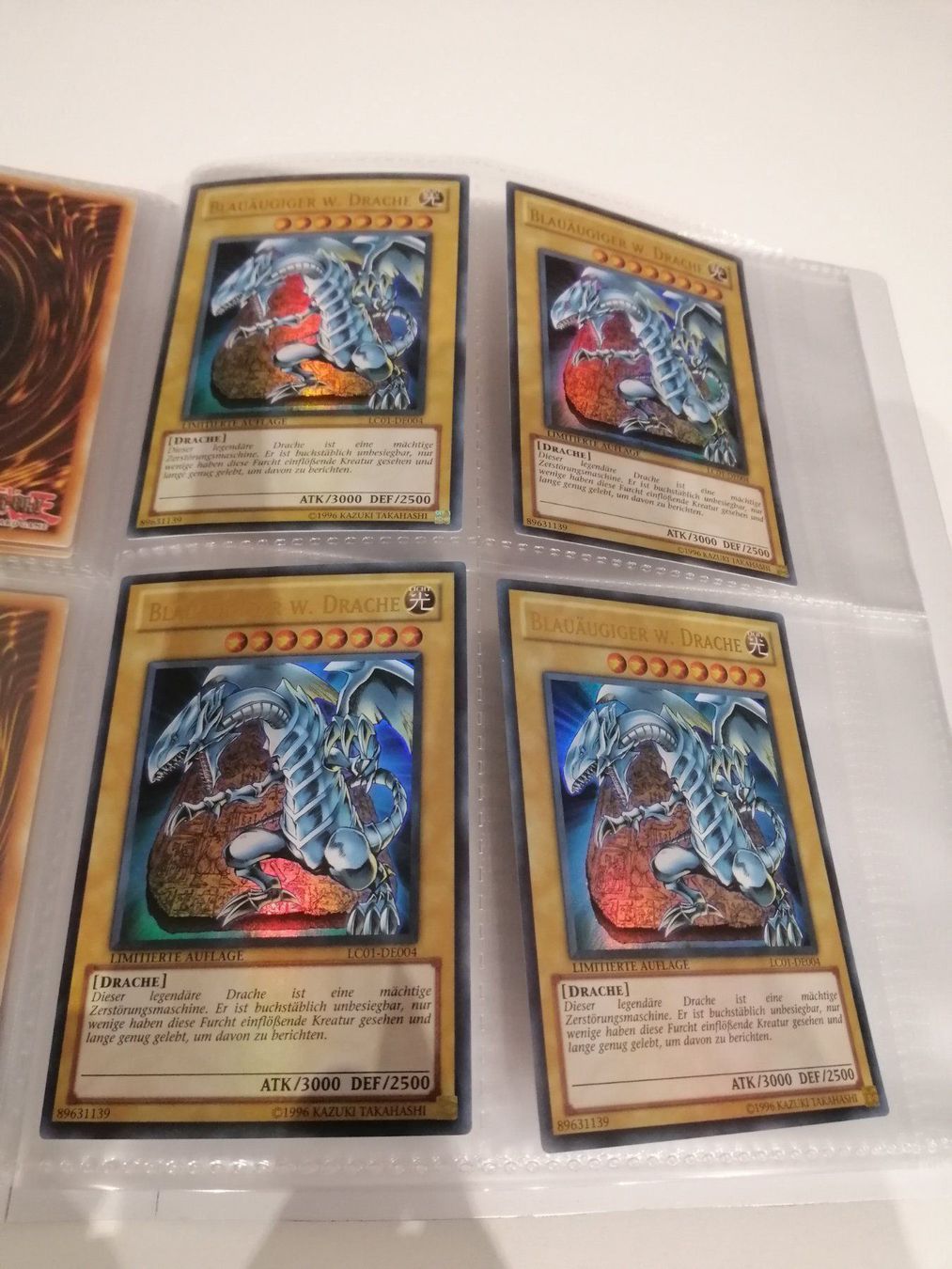 Carte collezionabili: Blauäugiger W. Drache Ultra-Rare Mint – Nuovo (secondo la descrizione) da Boswil venduto da ShoppingCenterCity 8