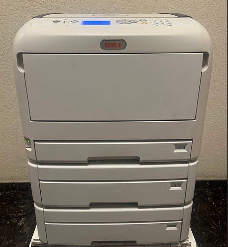 Oki Stampanti: Oki C841dn, A3/A4 Color Duplex / Netzwerk / USB Drucker – Usato da Glattbrugg venduto da copytron