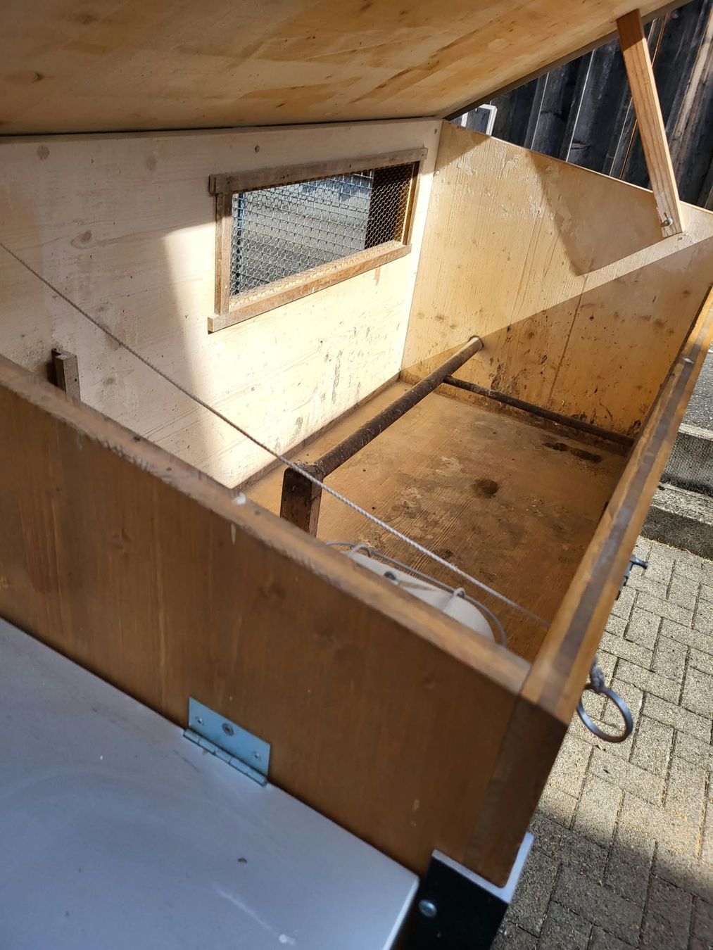 Gabbie, trasporto & Sicurezza: Hühnerstall/Kleintierstall – Usato da Muotathal venduto da Walhalla 2