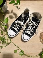 Converse black