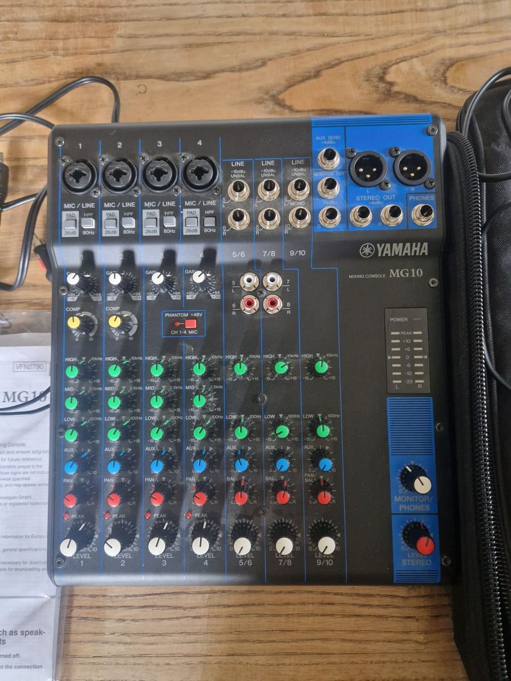 Yamaha Mischpulte: Table de mixage Yamaha MG10 – Gebraucht aus Mont-Crosin von ChrisCheyennes