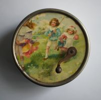 Antike sehr alte Spiel-Dose