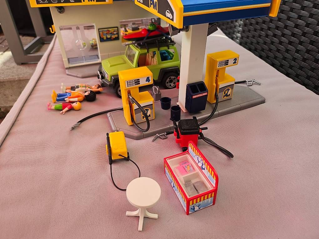 Spielzeuge: Playmobil grosse Tankstelle – Gebraucht aus Sennhof von Venus84 4