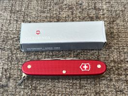 Sackmesser VICTORINOX Pioneer X Alox Bicolor „k-n-t“ ab 1.-