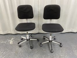 2 Bürostühle 
