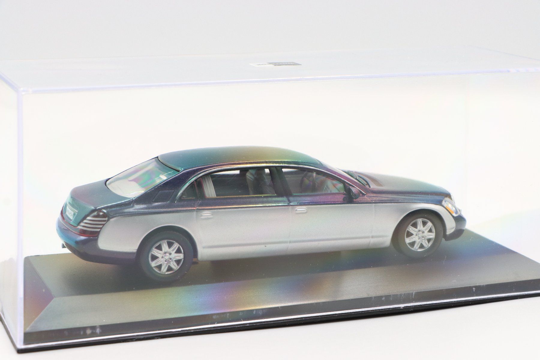 Mercedes-Benz Modellini d'auto: Maybach 62 2009 1:43 WhiteBox – Nuovo e nell'imballaggio originale da Bühl b.Aarberg venduto da modelldiecast 8