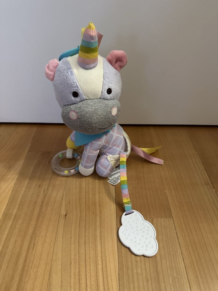 Giocattoli: Skip Hop Activity Spielzeug Einhorn – Usato da Attiswil venduto da Cheech3072