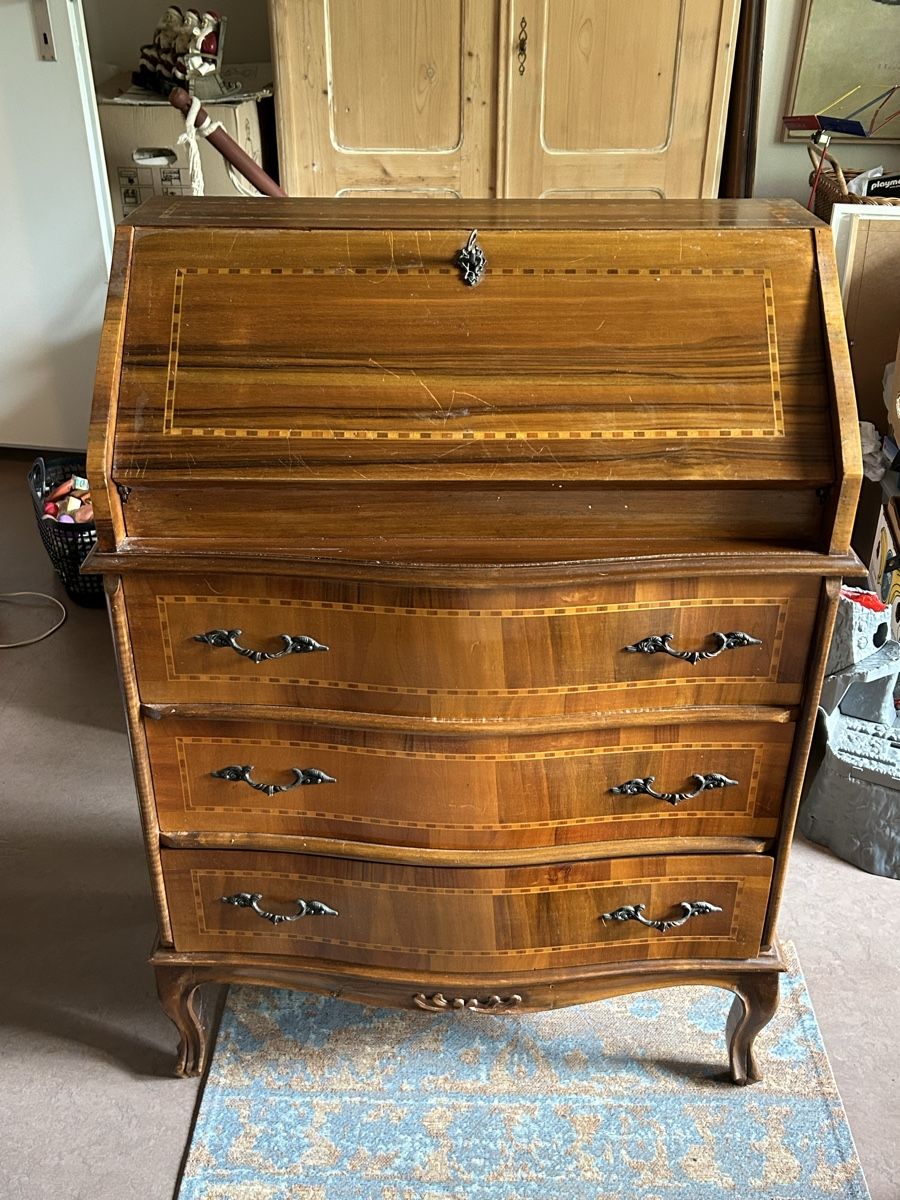 Commodes: Sekretär Kommode mit Schubladen und Klappe – D'occasion à Urdorf par n.raisle