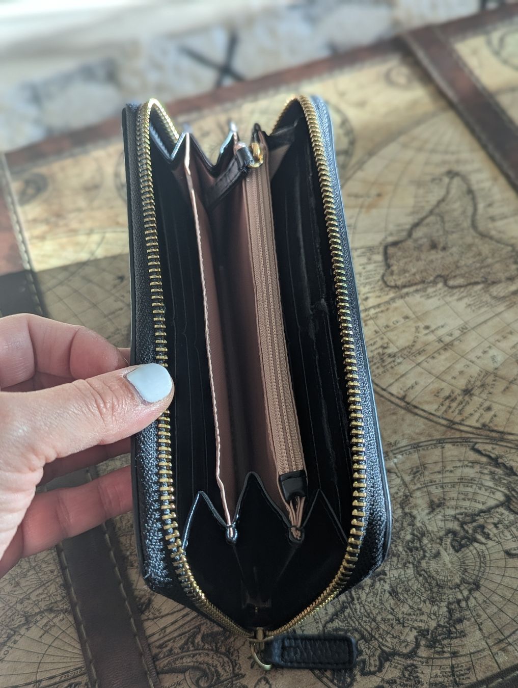 Liu Jo Portamonete: Liu Jo Wallet, Black Leather – Usato da Schlieren venduto da maseam 2