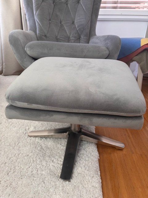 Sessel: Relaxsessel in hellgrau mit Hocker - WIE NEU!! – Gebraucht aus Zürich von CoCos_Closet 4