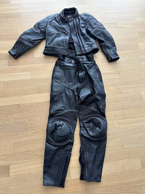 Lotti di vestiti: Töffbekleidung Damen – Usato da Sumiswald venduto da mar_q22l