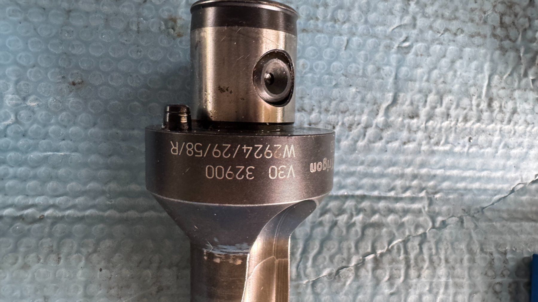 Tutti gli attrezzi: Wendeplattenbohrer mit VDI 30 Halter KOMET – Usato da Magden venduto da Fmtech 3