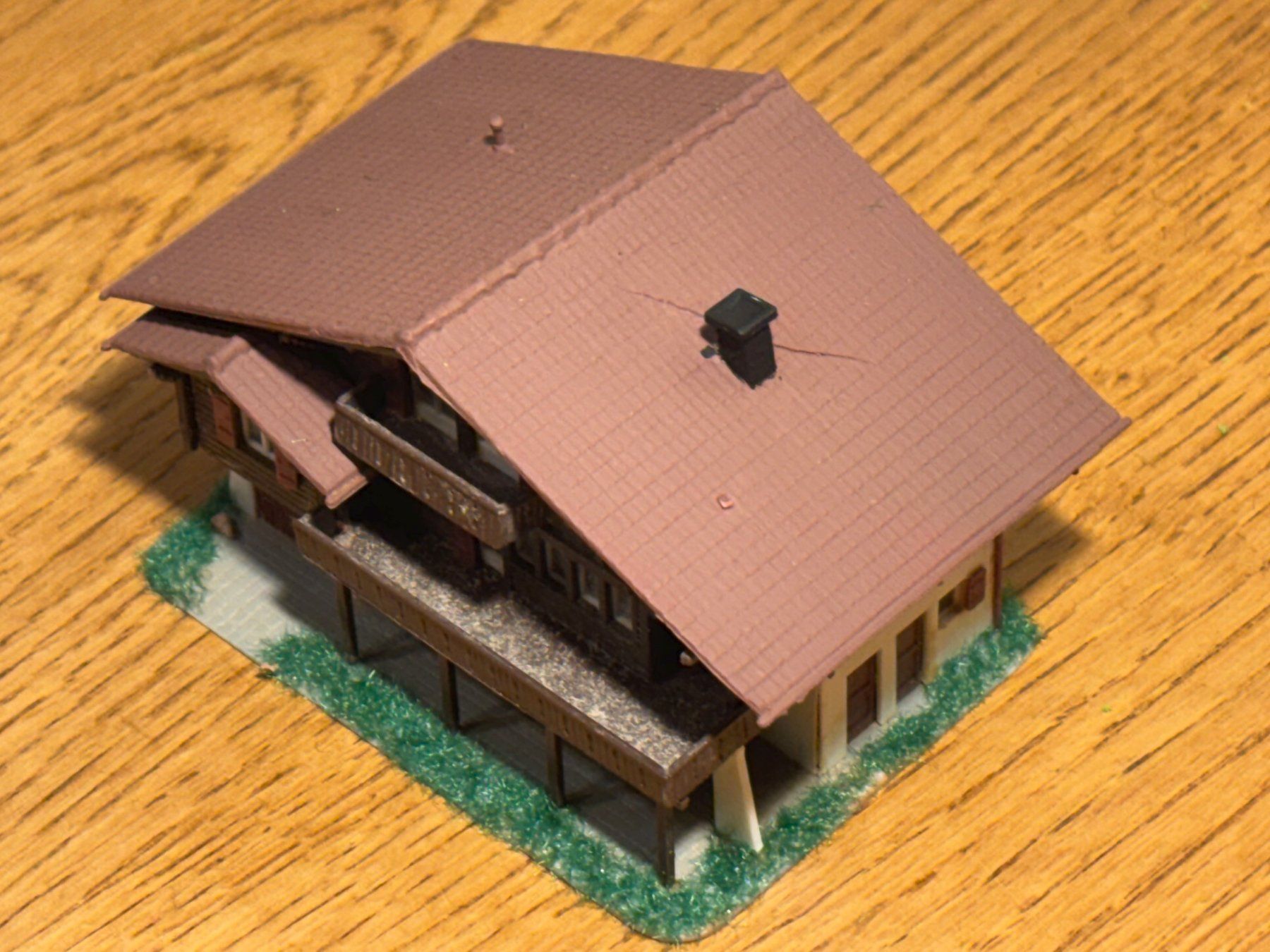 Modellini di ferrovie: G0774: Chalet (Spur N) – Usato da Birsfelden venduto da Birs_25 3