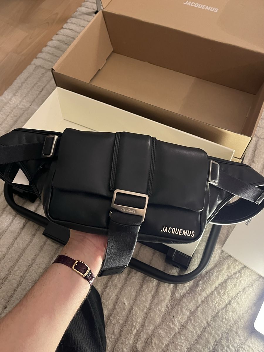 Jacquemus Taschen: Jacquemus La Banane Bambinou – Neu (gemäss Beschreibung) aus Brusino Arsizio von gon_7c26 5
