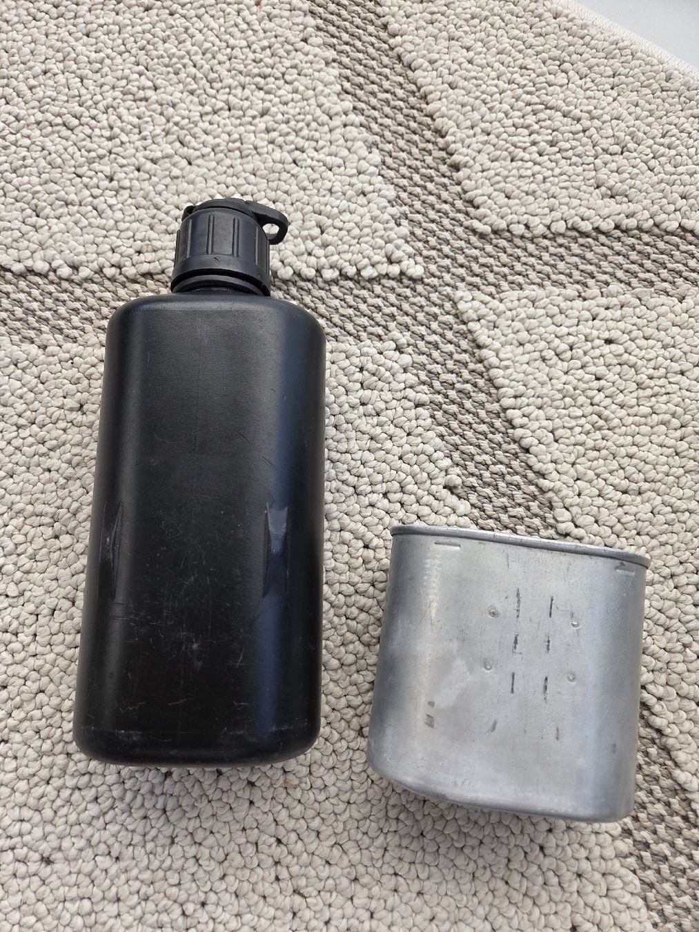 Set di piatti: Militär Gamelle – Usato da Oberuzwil venduto da Umlobo