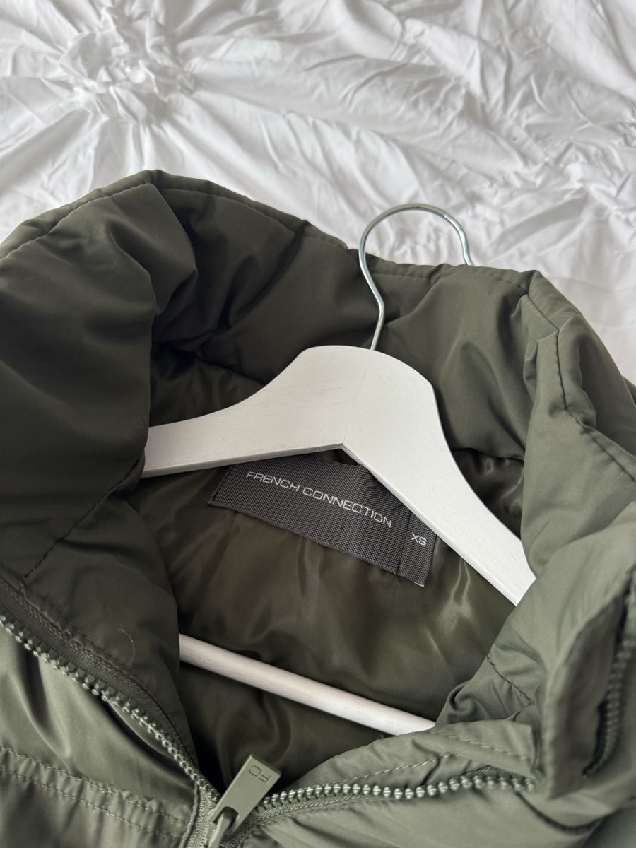 French Connection Giacche: French Connection Winterjacke, Khaki, XS – Nuovo (secondo la descrizione) da Binningen venduto da happy_xx 1