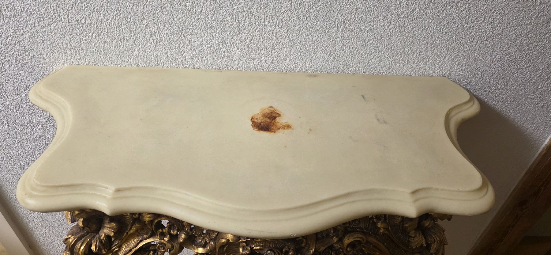 Tavoli: Detailreicher Viktorianischer Konsolentisch – Usato da Kaufdorf venduto da Nati-Nati 3
