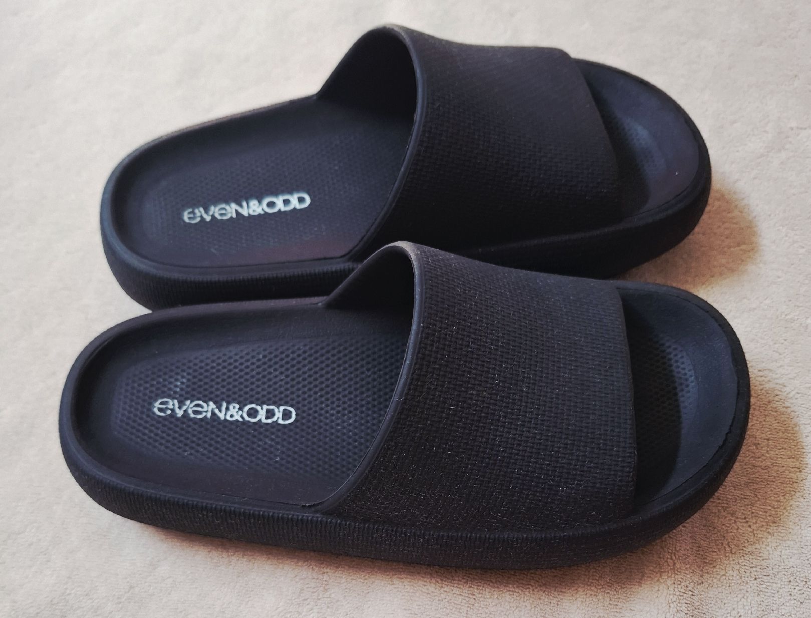 Scarpe per ragazze: Badeschuhe EVEN&ODD schwarz Grösse 35-36 – Usato da Bolken venduto da nova88 1