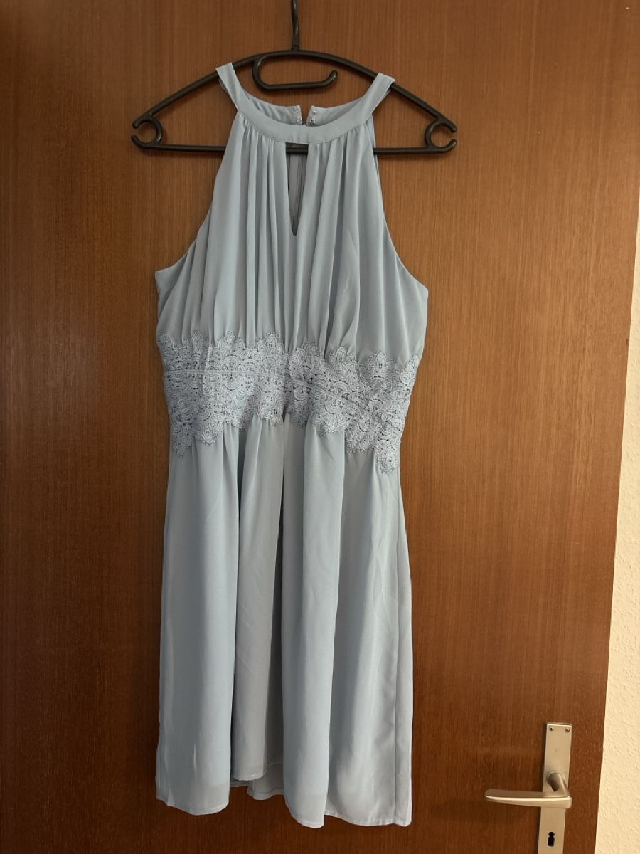 Vila Robes: Vila Kleid hellblau Grösse 38  – D'occasion à Rünenberg par ZwergLi100