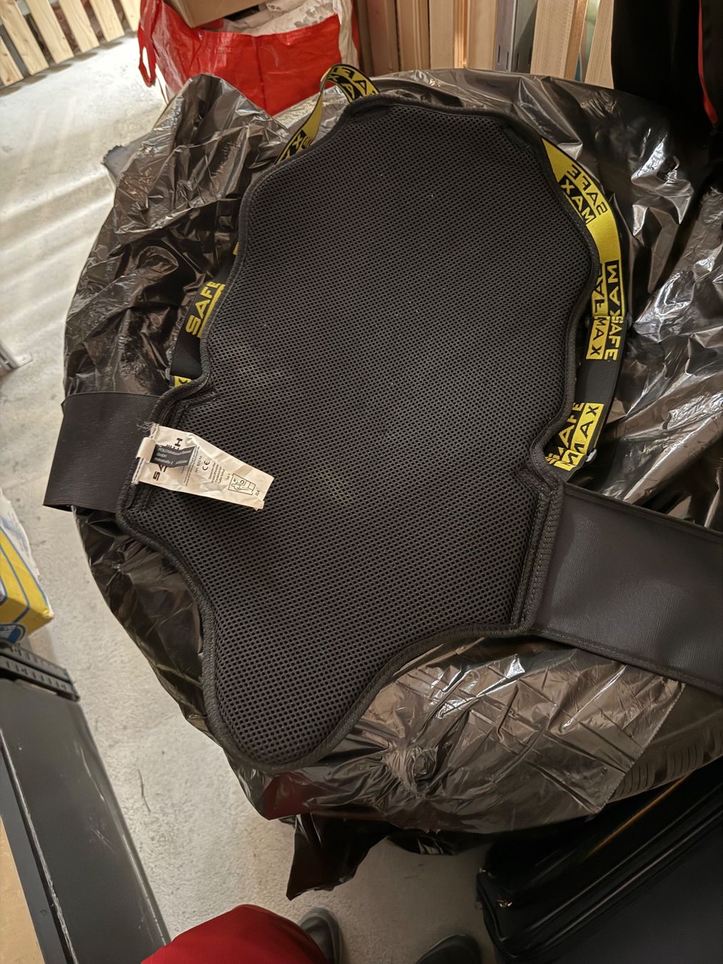 Protezioni & Imbottiture: SAFE MAX Motorrad Rückenprotektor sturzfrei – Usato da Glarus venduto da dean94 1